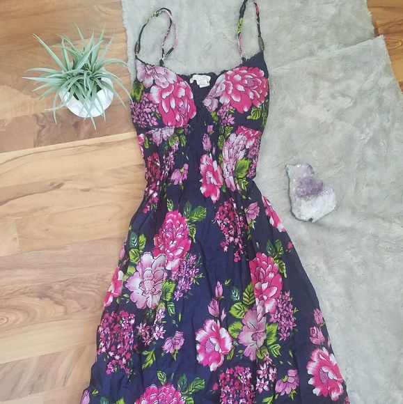 Derek Heart Dresses & Skirts - Derek Heart empire waist dress